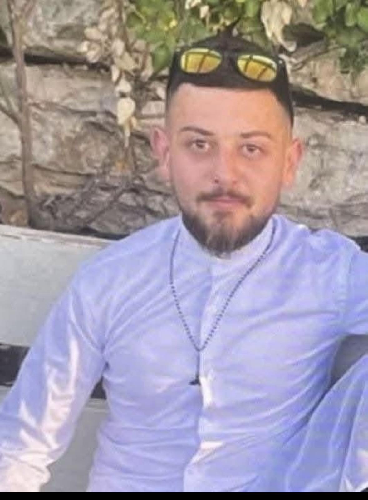 الشاب علي حديد الذي تعرض لجريمة اطلاق نار في ذمة الله!